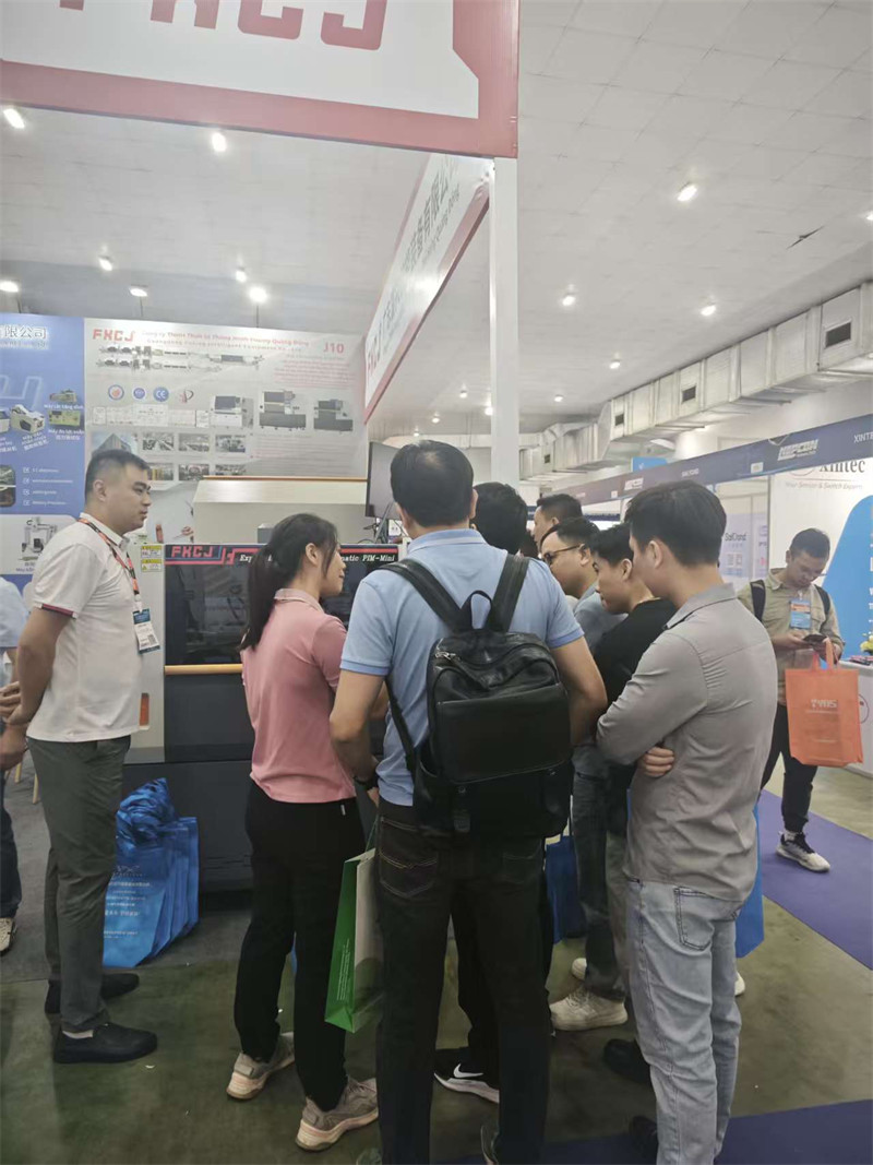 富興智能參加2025越南國(guó)際電子生產(chǎn)設(shè)備暨微電子工業(yè)展(圖3) 富興智能參加2025越南國(guó)際電子生產(chǎn)設(shè)備暨微電子工業(yè)展(圖3)